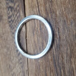 Sterling wreath pendant‎